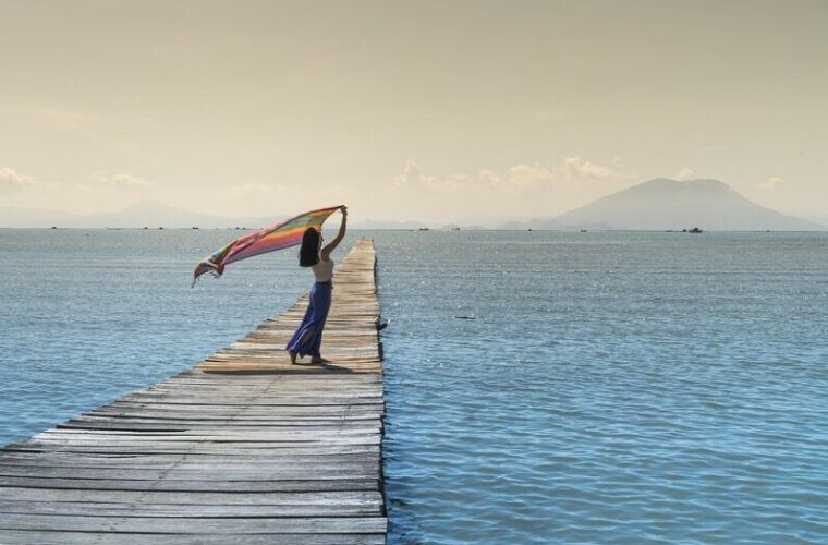 women-investing-gives-freedom